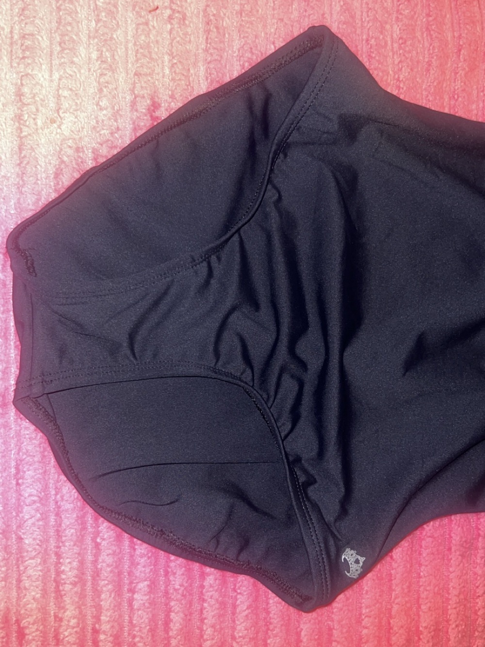 Sleeveless Front-Zip One-Piece Swimsuit in Black - Picture 5 of 10